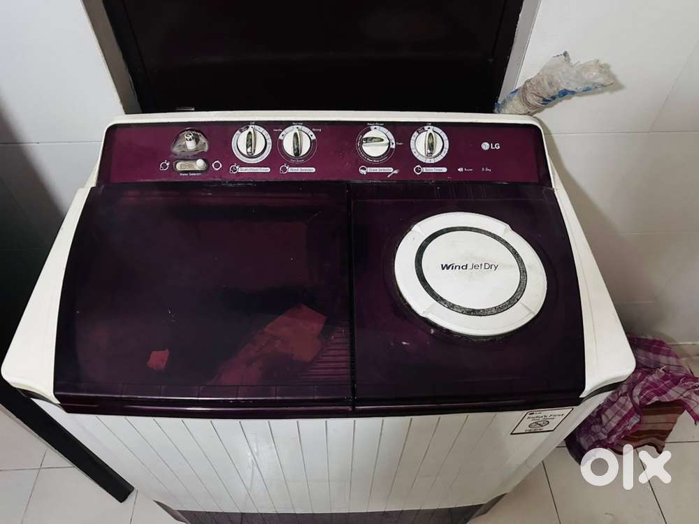 LG 9.5 kg semi automatic Top Load washing Machine