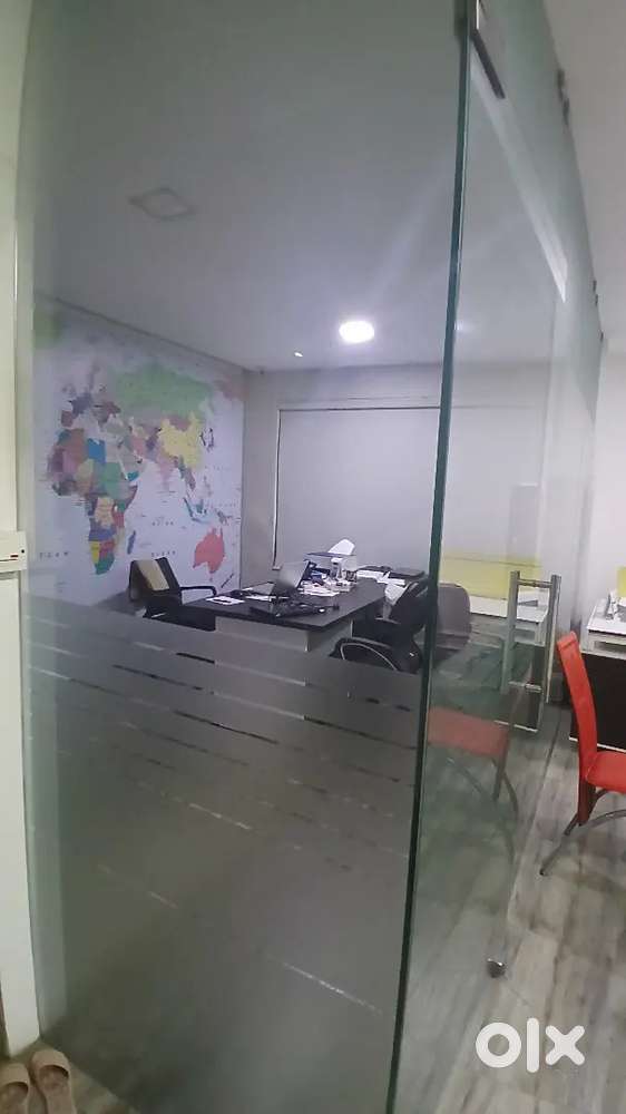 600 square feet commercial space