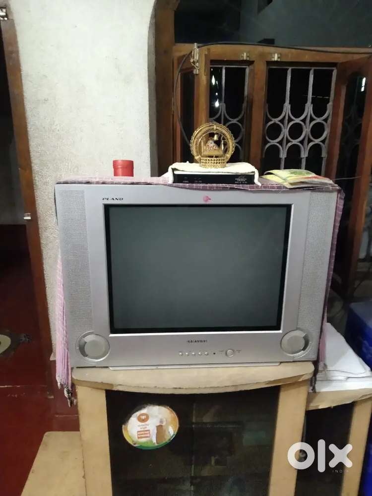 Old samsung TV (plano) it is best and it service good