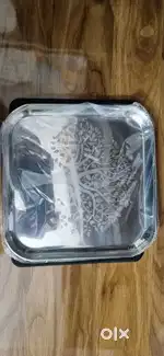 Medium Size Unused Stainless Steel Plates