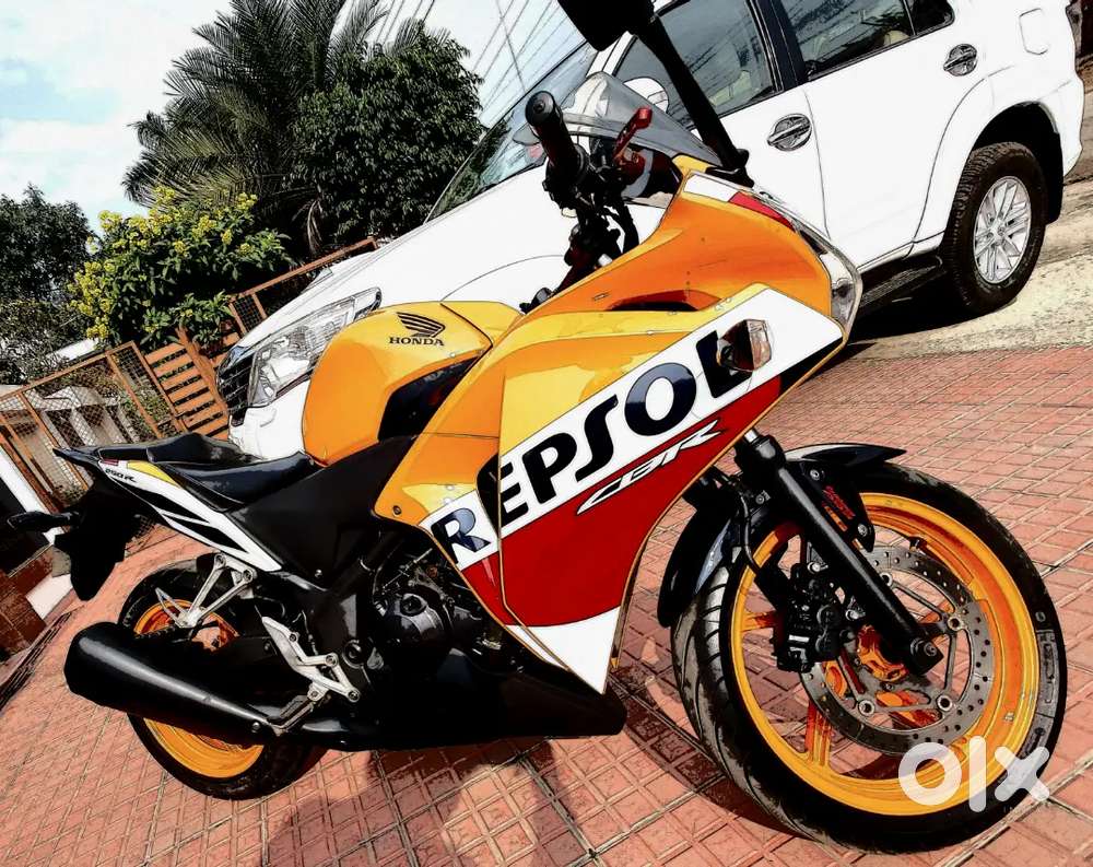 HONDA CBR 250 R REPSOL EDITION