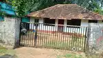 Nedumbassery near athani poykkattussery 8 cent old  house for sale