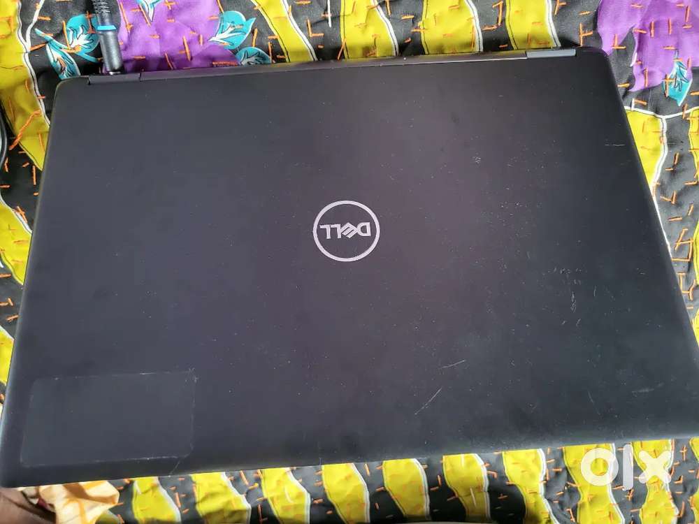 Dell laptop latitude 5490 with 16gb ram and 256gb ssd