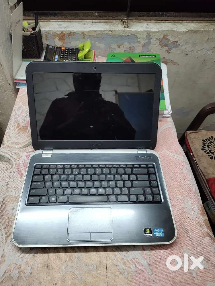 Dell insporin good condition new battary