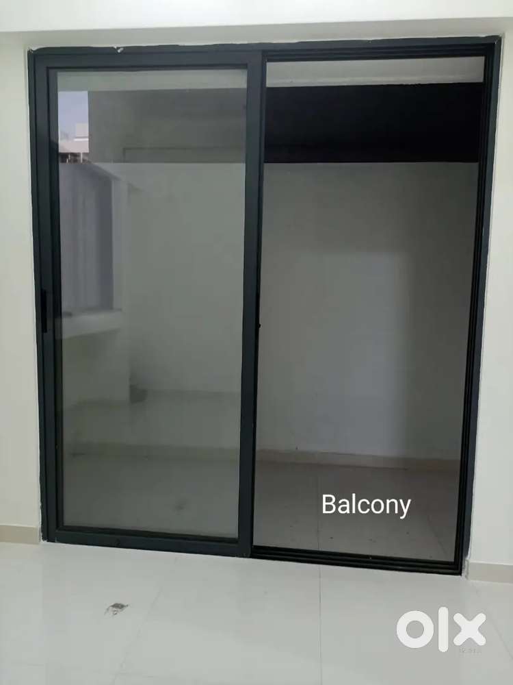 2 BHK SEMI-FURNISHED FLAT AVAILABLE ON RENT