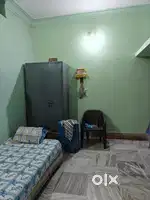 Need roommate 3000