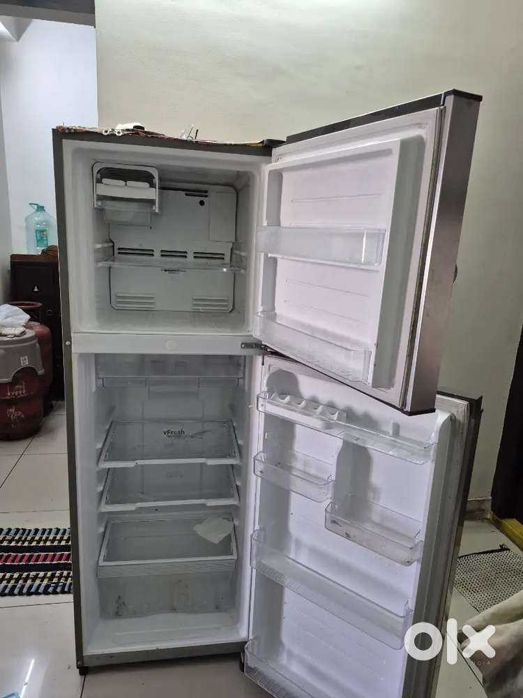 Kelvinator double door fridge