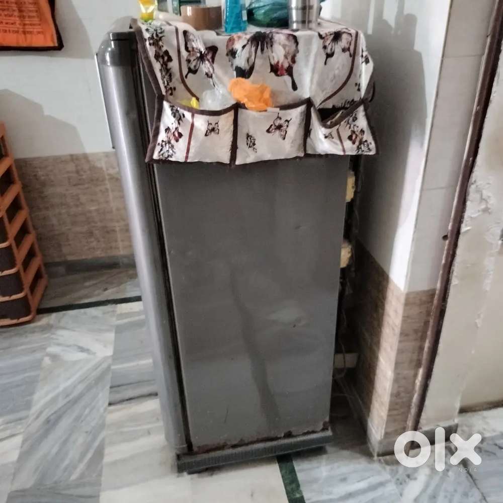 Whirlpool fridge  235 ltrs