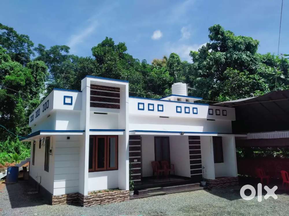 1200 SQFT 3 BHK ATTACHED RENT HOUSE NEAR VALAMBOOR THATTAMMUGAL