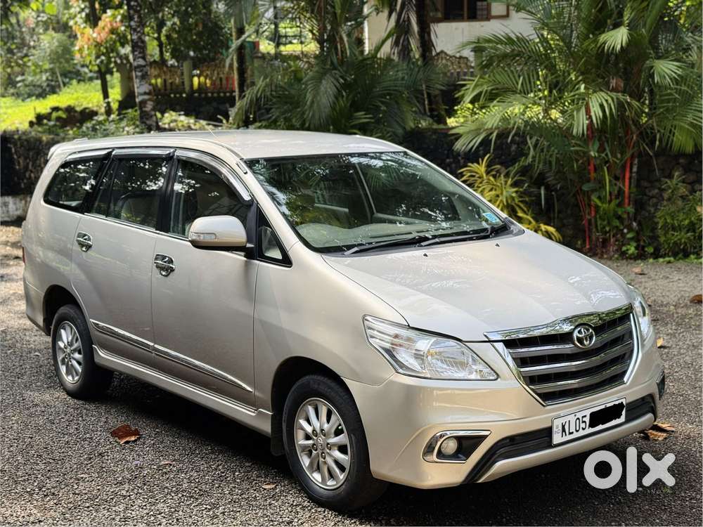Toyota Innova 2.5 V 7 STR, 2013, Diesel