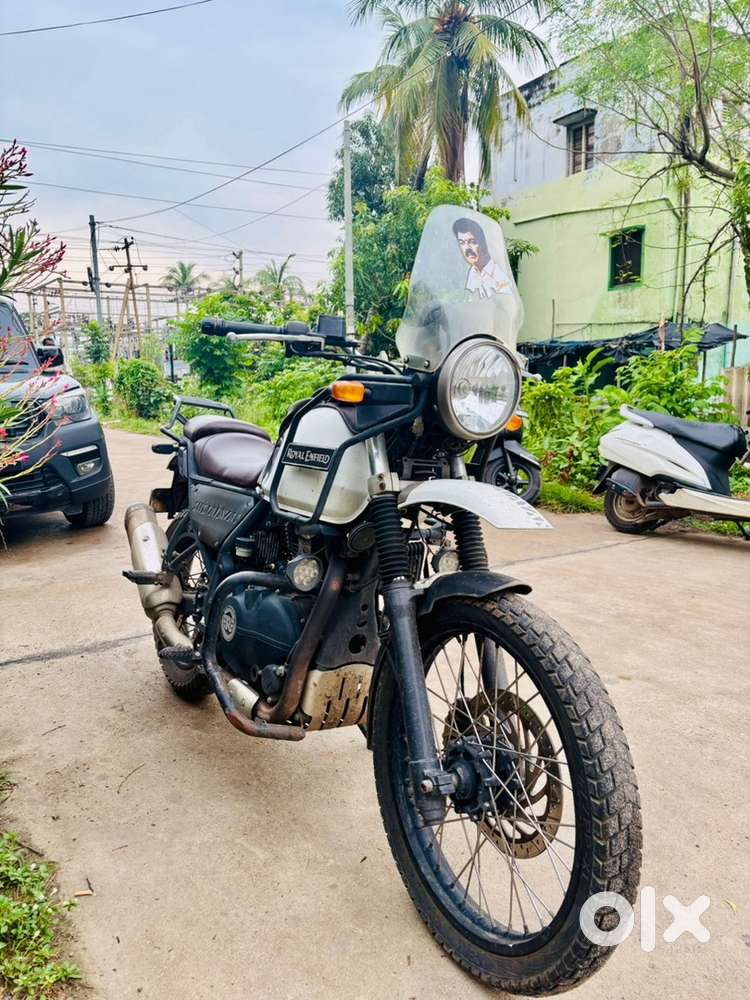 Well maintained Storeroom track