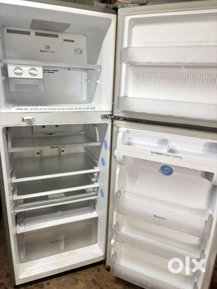Lg 420 liter refrigerator available good condition