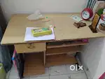 Computer table