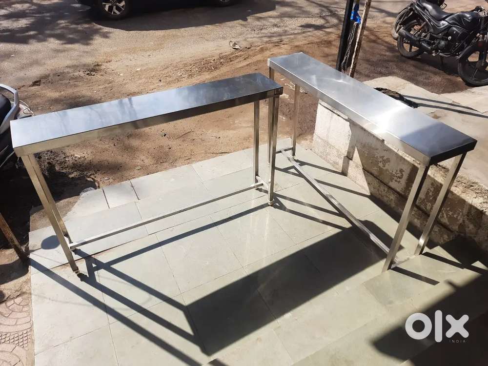 Stainless Steel Standing Tables for Restaurants/Shops