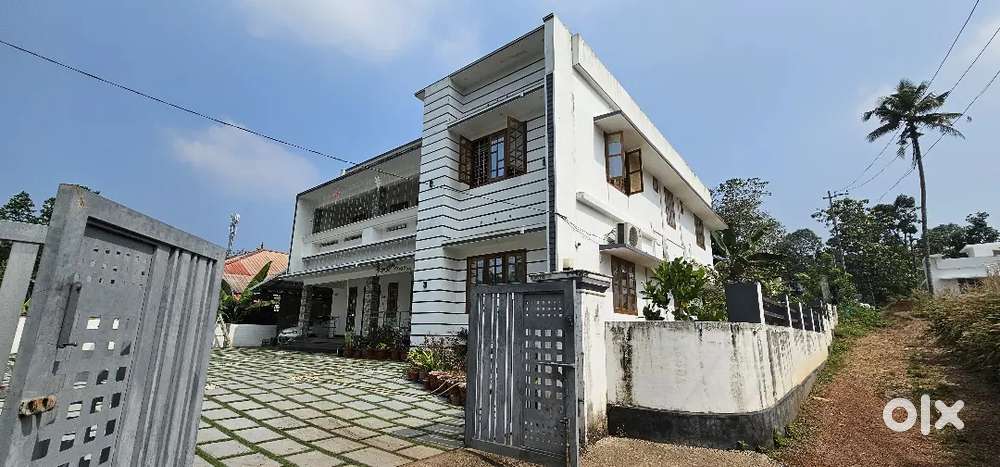 House for sale nearest deluxepady Thegana