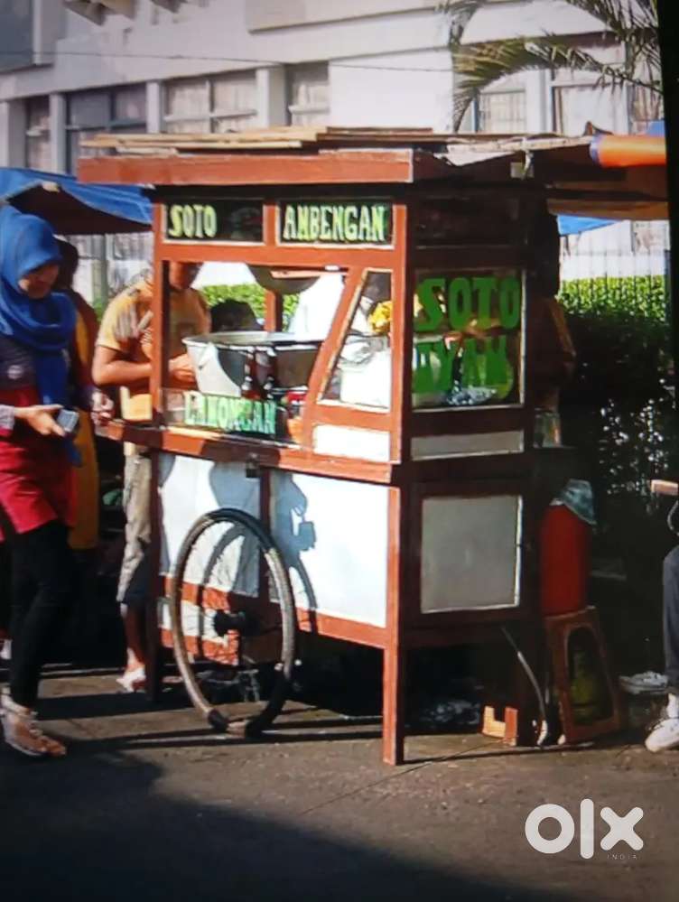 हेल्पर चाहिए