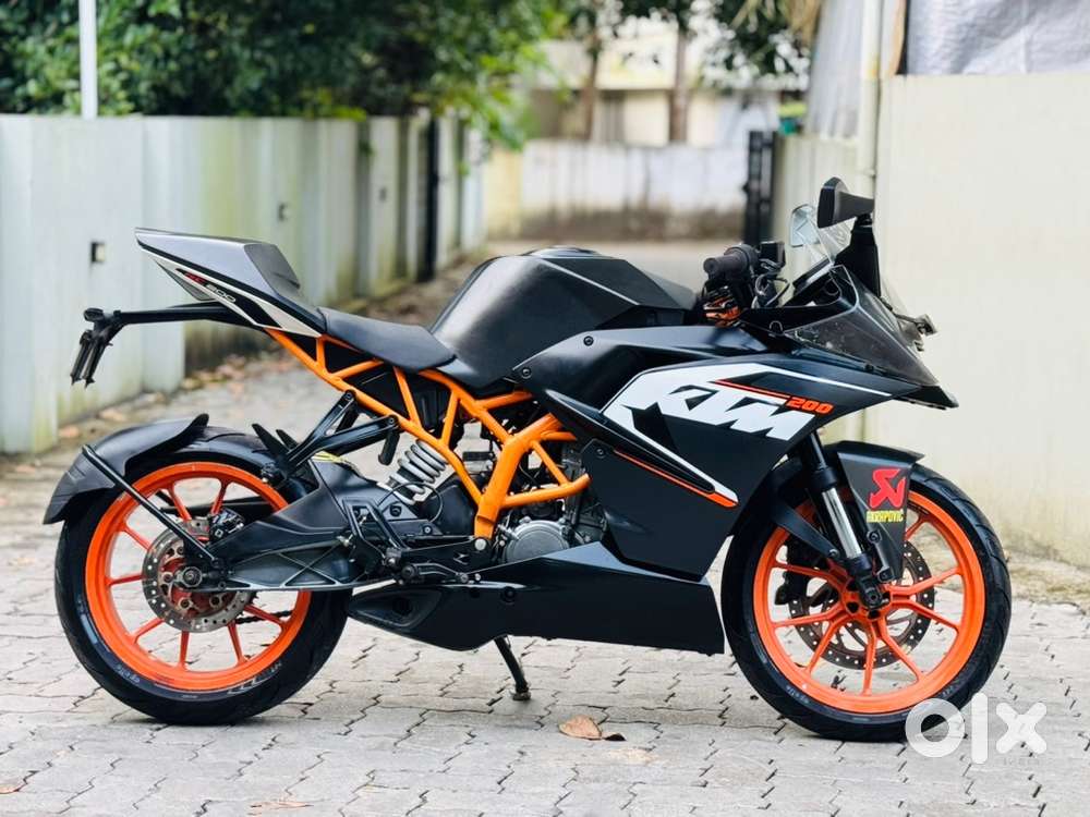 2016 Model RC 200 Bs3