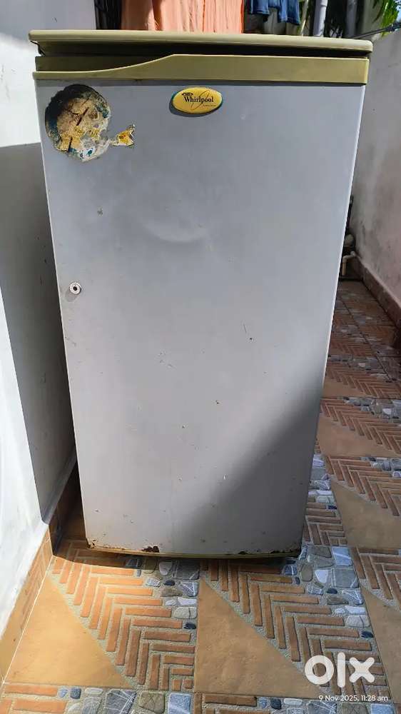 WHIRPHOOL FRIGH SINGLE DOOR