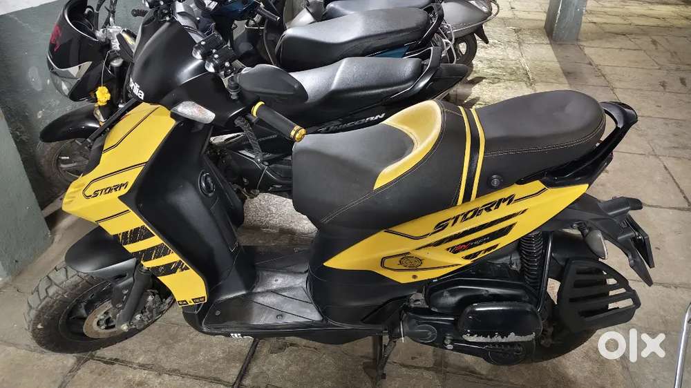 Aprilia storm 2023 model for sale scooter