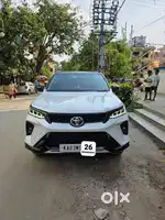 Toyota Fortuner Legender 4X2 AT 2.8, 2023, Diesel