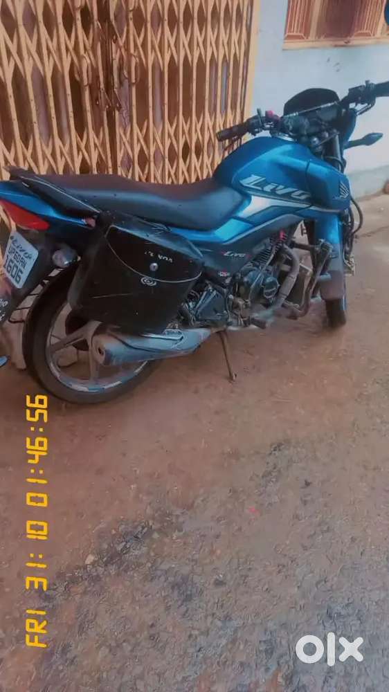 Honda livo BS4