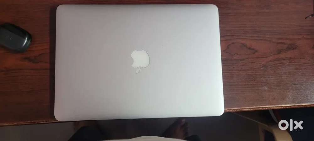 MacBook Air (early 2015)