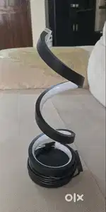 Beautiful Lamp - Brand New