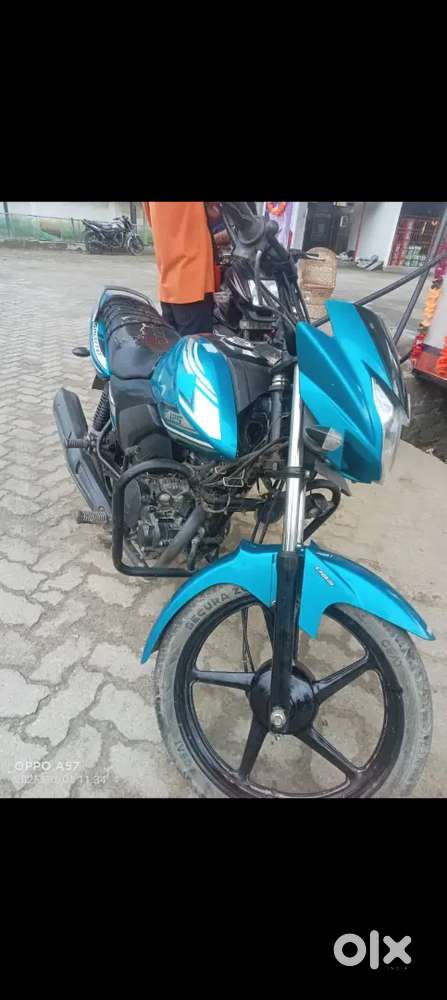 Sell Yamaha salute 2020 model... Brand new condition...