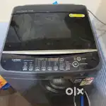 Fully function washing machine.