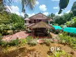 40 സെന്റ് സ്ഥലവും 3000 sq ft വീടും വില്പനയ്ക്ക്.