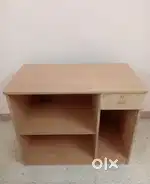 Computer table n Prestige Gas stove only cash payment