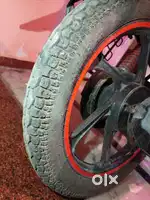 बाइक बेचना है।