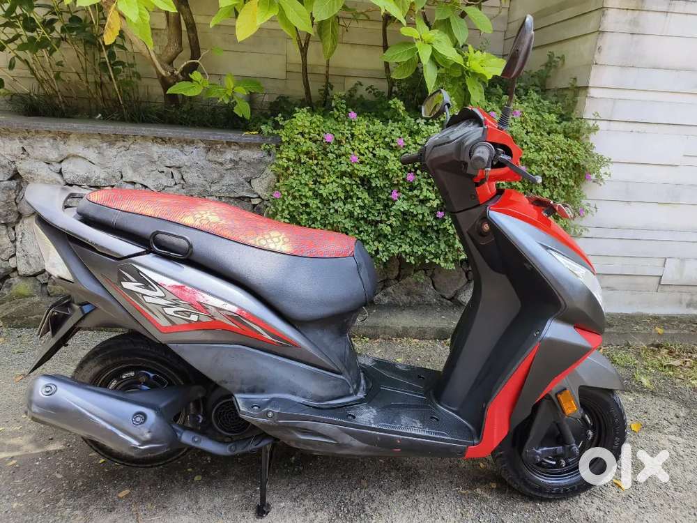 2017 HONDA DIO