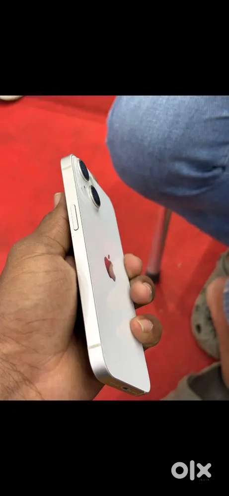 Apple 14 128GB 35,000