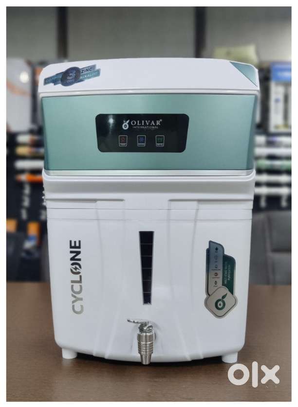 Sales executive (female)