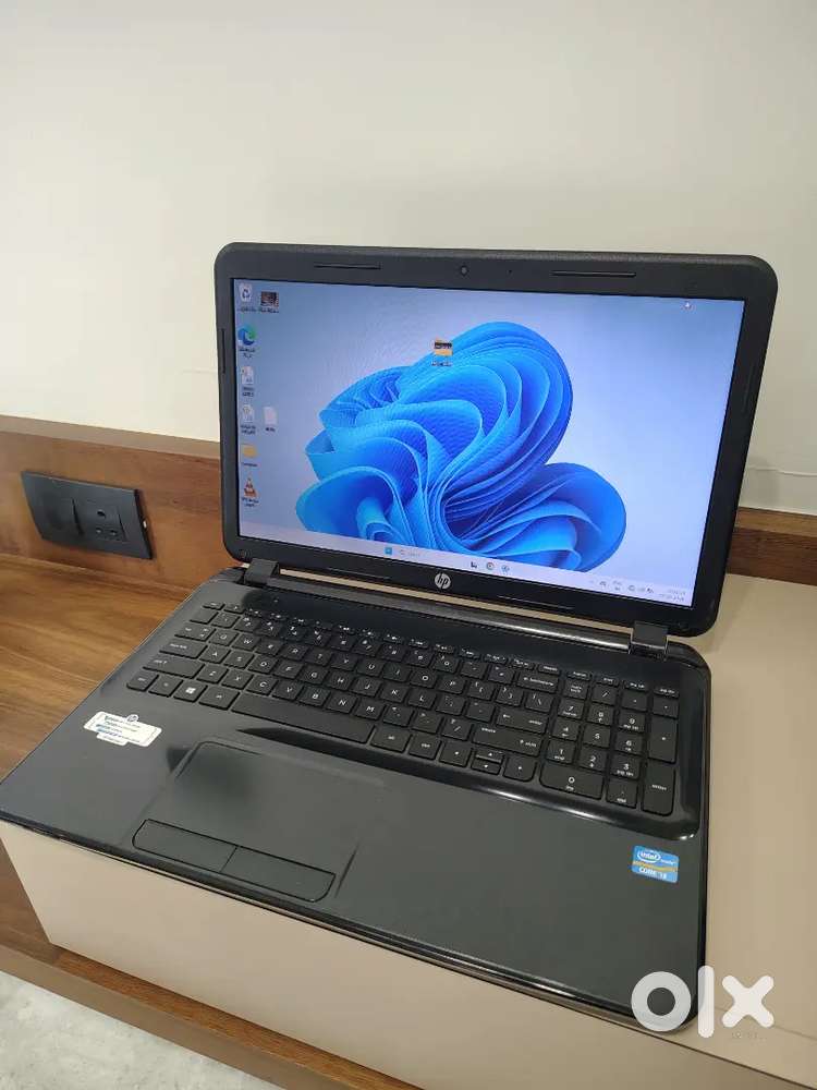HP LAPTOP INTEL CORE i3