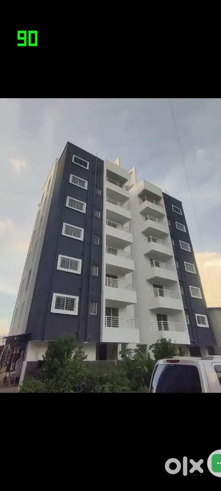 1 bhk on rent for bachelor's,.. 2400/person,.. Only 3 students in flat