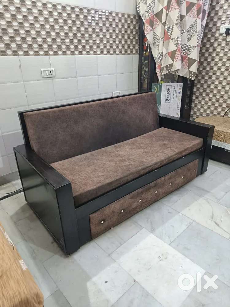 Sofa cum bed with 2chairs
