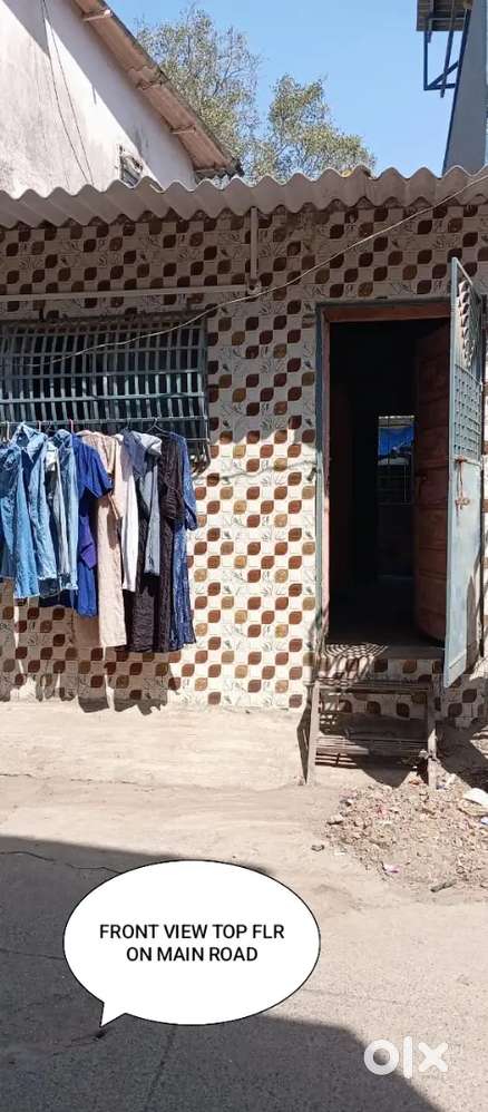 URGENT SALE-FULLY CROSS VENTILATED HOUSE WIT 1+1 FLOORS & ON MAIN ROAD