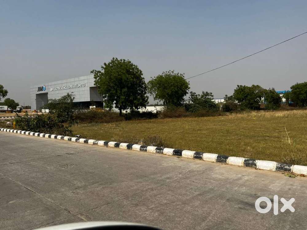 JBM कंपनी के नज़दीक, Expressway Front Prime Commercial/Industrial Plot