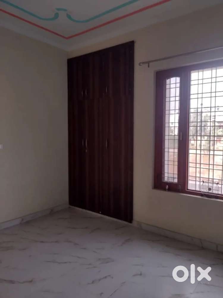 Ground floor for rent