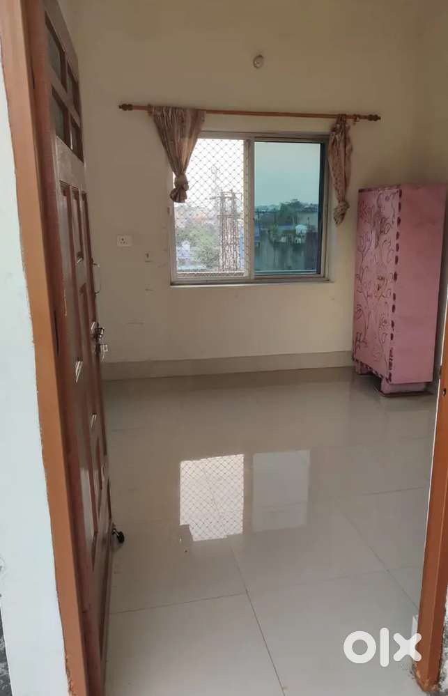 Single room kitchen bathroom(girl preferred)