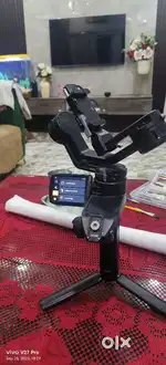 Zhiyun WEEBILL 2 Gimbal Stabilizer with Rotating Touchscreen