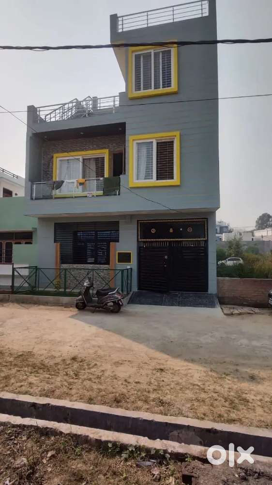 2 BHK Available on 2 Floor for Rent in Lucknow