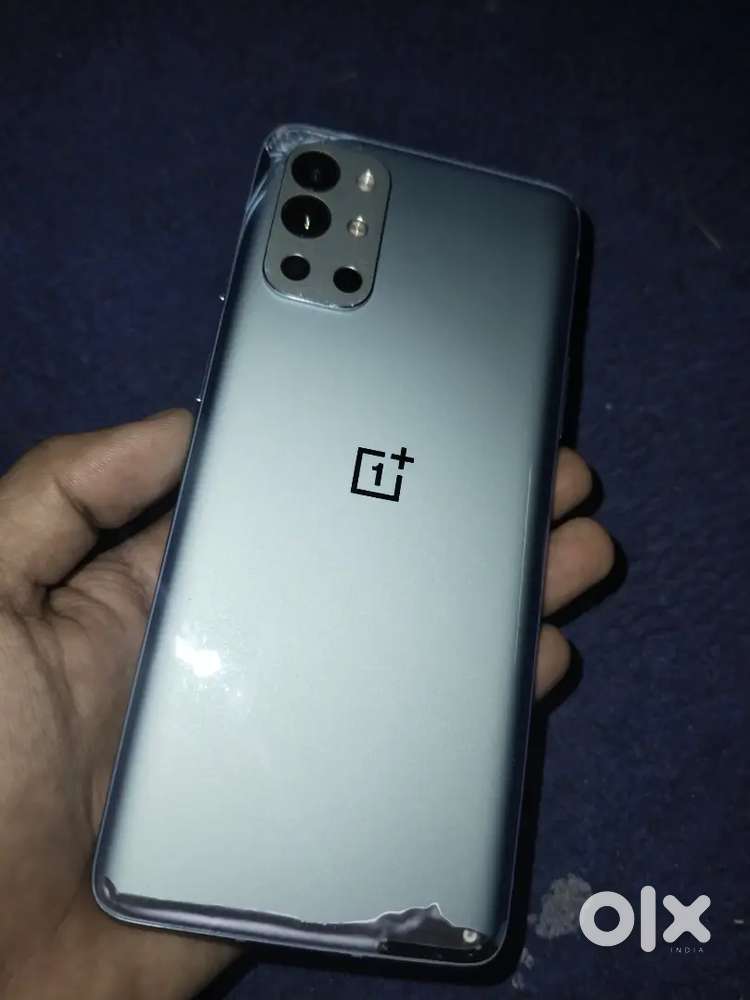 1+9r 5g 256room 12+4 ram good condition fast work mobile urgent money