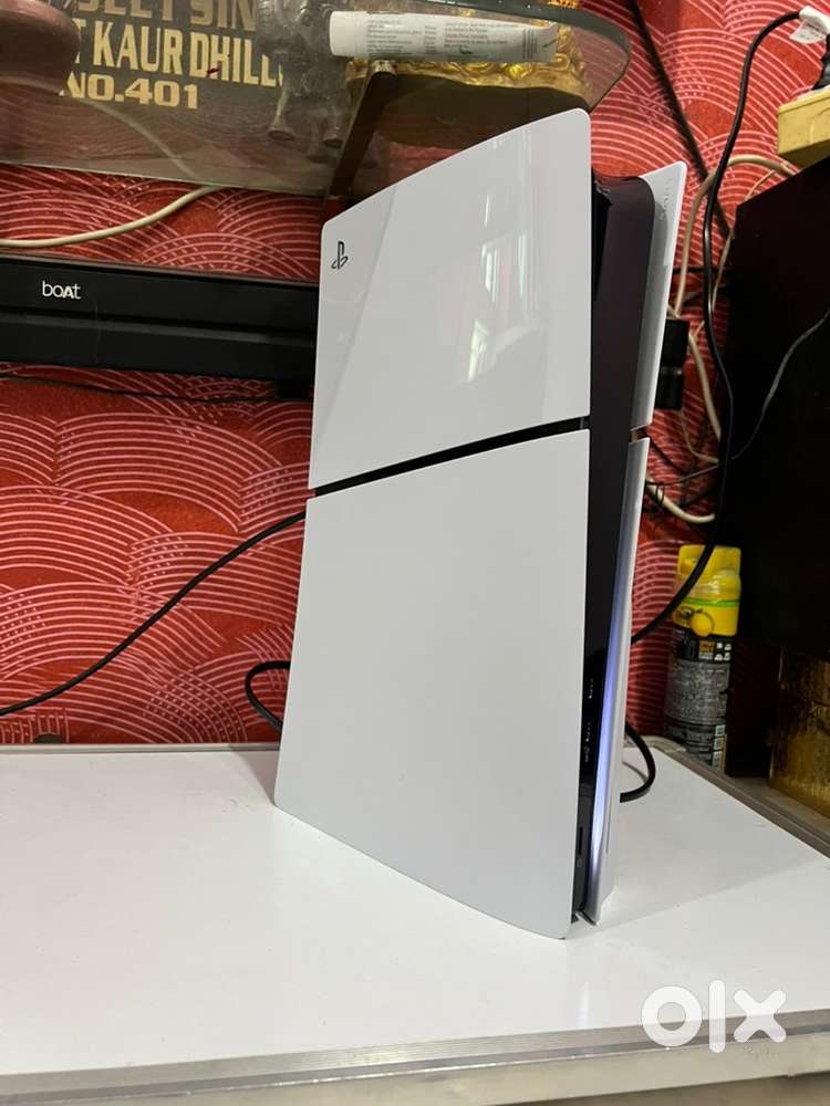 PS 5 SLIM DISK EDITION BRAND NEW UNDER WARRANTY