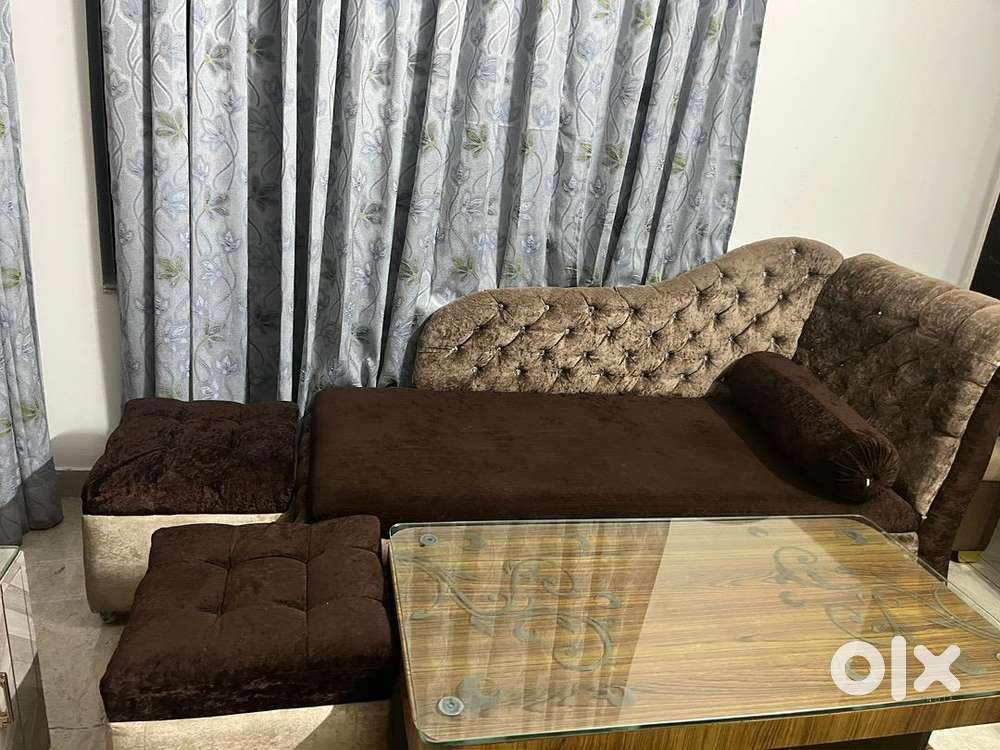 Modern Decor 5 Setaer Sofa Set For Sale includes One Couch + 2 Stools