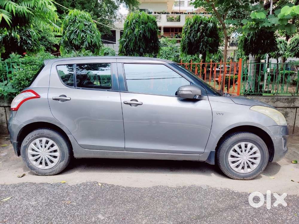 Maruti Suzuki Swift VXi 2015 model. Petrol Manual. Self Driven