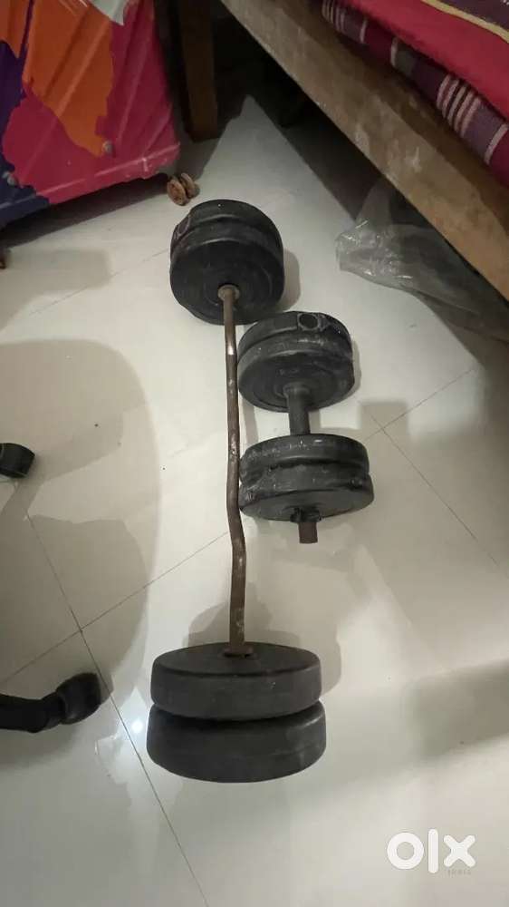 Dumbell and barbell at just 700