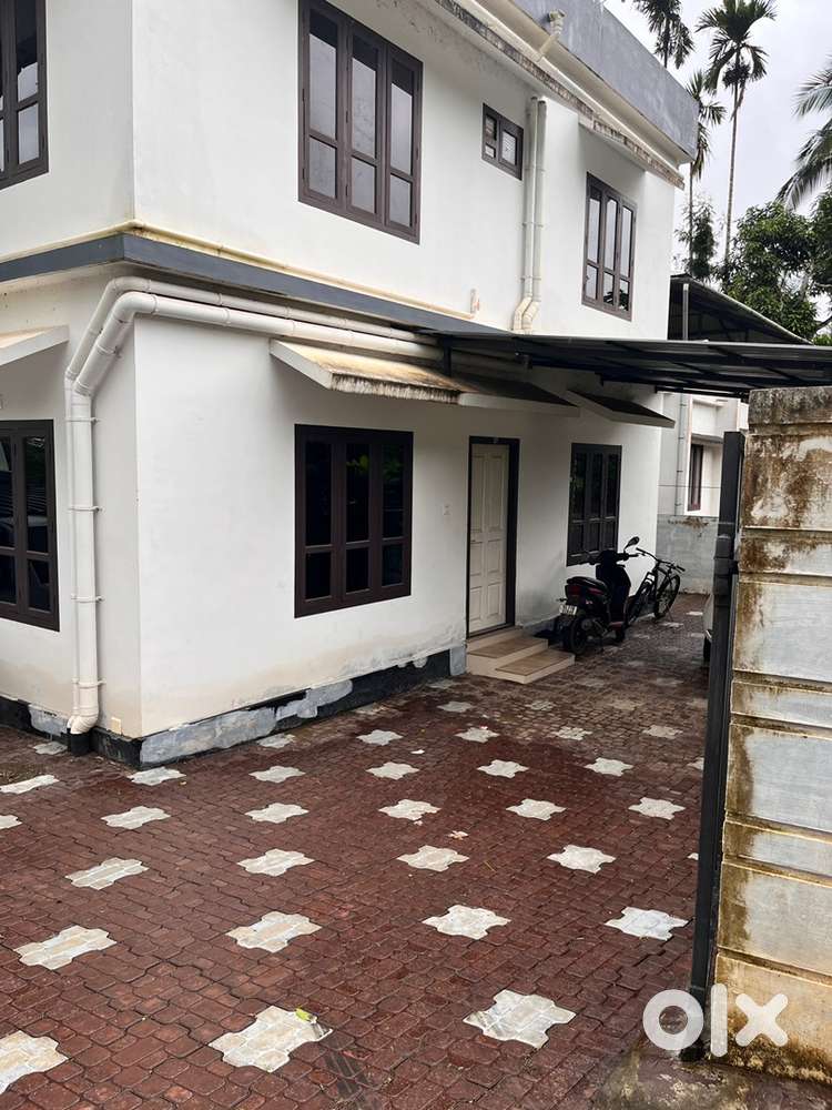 2 bhk Flat for rent Cheeral road